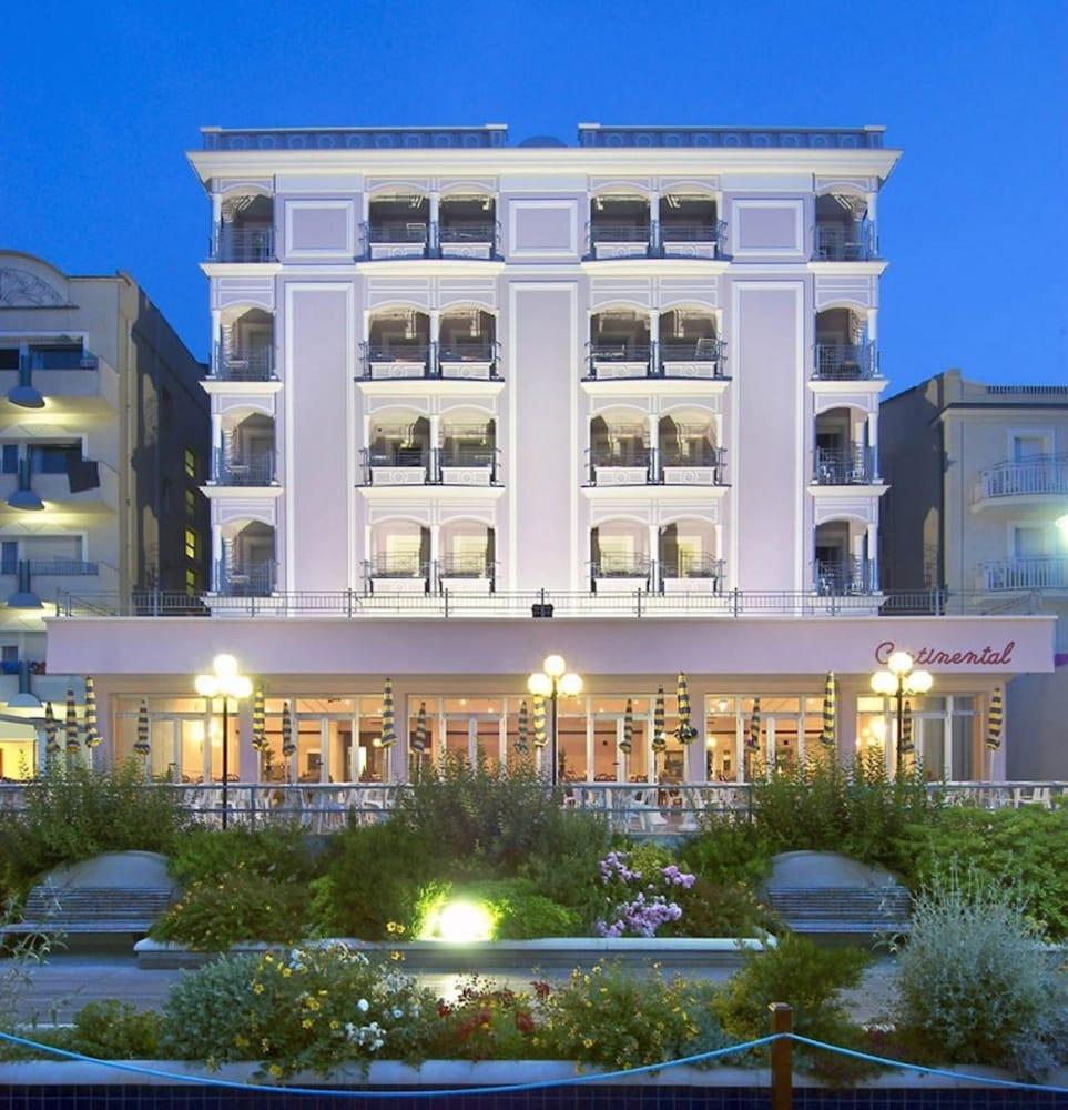Hotel Continental Cattolica Exterior photo