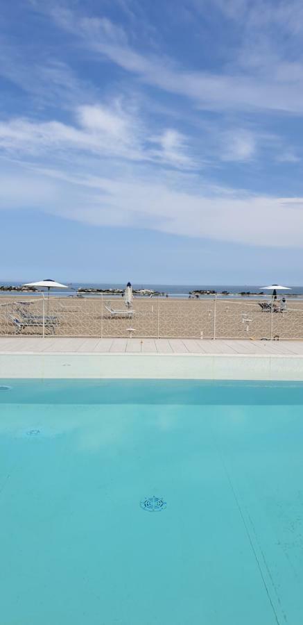 Hotel Continental Cattolica Exterior photo